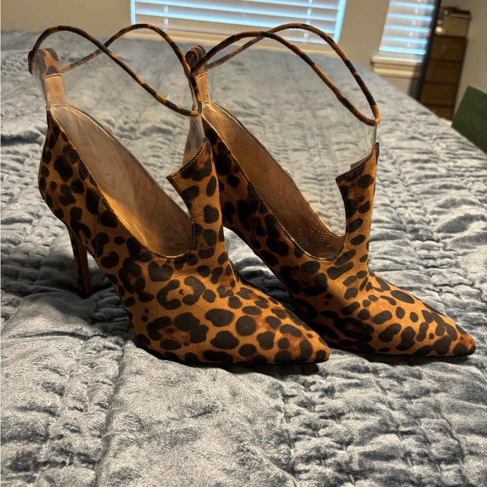 Jessica Simpson leopard heels
